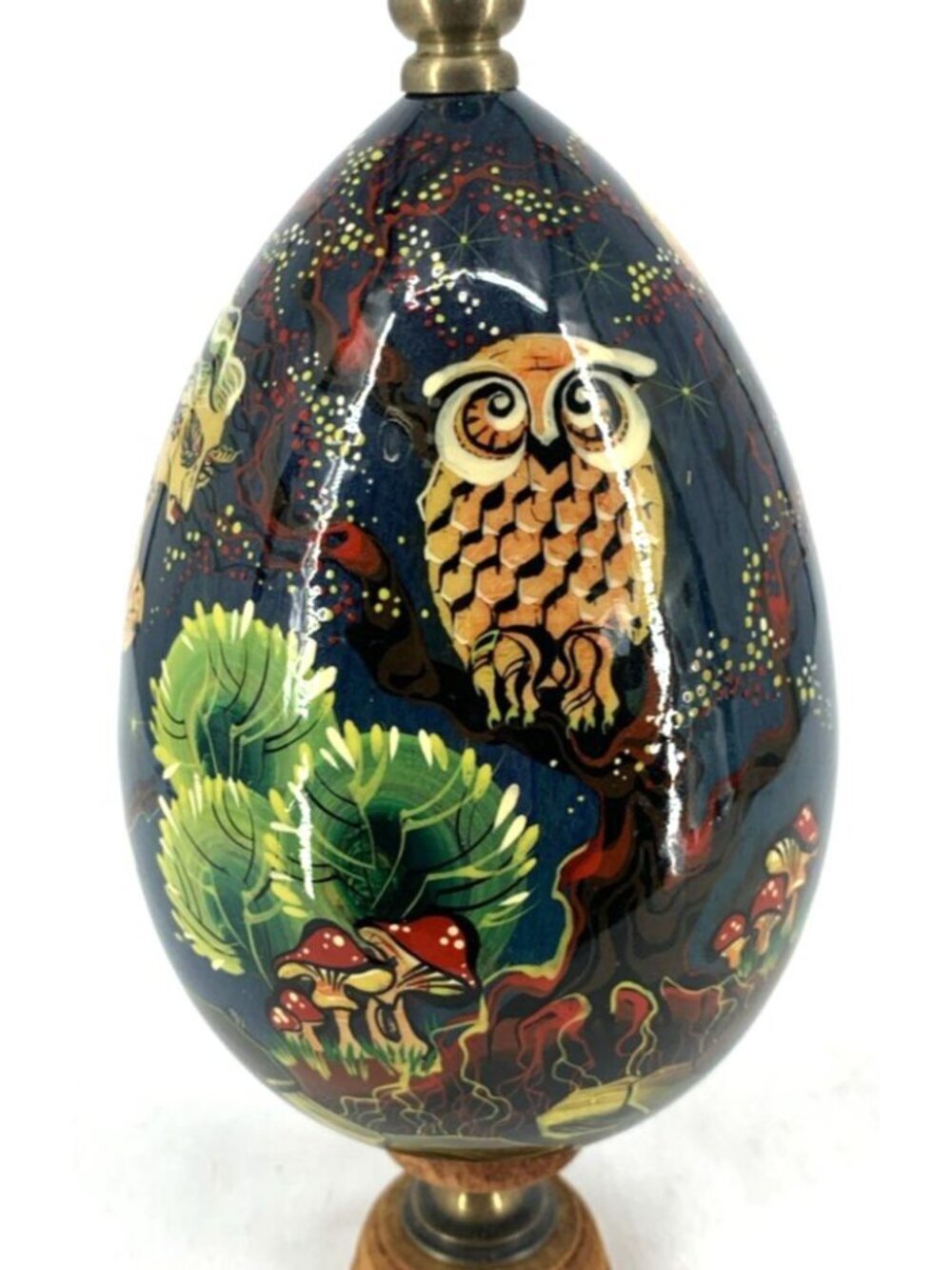 Russian Lacquer Egg Wood Hand Painted Fairy Tale Scene 7.5"